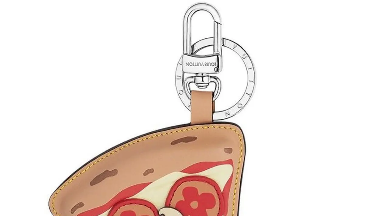 Yang tak kalah unik, bag charm berbentuk pizza yang ditaksir seharga USD1040  atau berkisar Rp16 jutaan. [Dok:IG
mattd74].