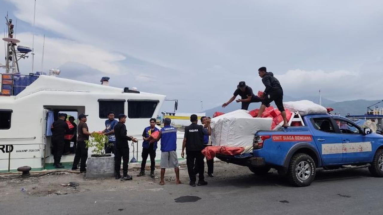 Pemerintah Maluku Utara Bergerak Cepat Salurkan Bantuan Gempa untuk Pulau Batang Dua