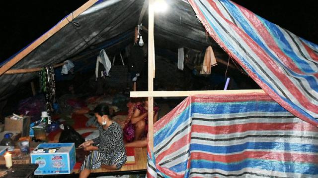 Kementerian Esdm Bagikan 100 Lampu Tenaga Surya Ke Pengungsi Gempa Sulteng Bisnis Liputan6 Com