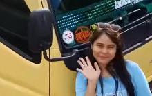 Berjuang Demi Rupiah, Potret Cantik Sopir Truk Bawa Paket Lintas Jawa & Sumatera, Disetop Polisi 'Kalau Ada Sopir Macam-macam Hajar