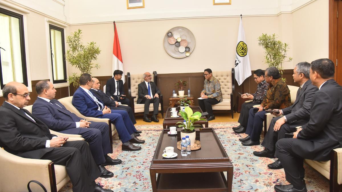 Wamen Perminyakan Irak Kunjungi PIEP dan Elnusa, Jajaki Kerjasama Migas