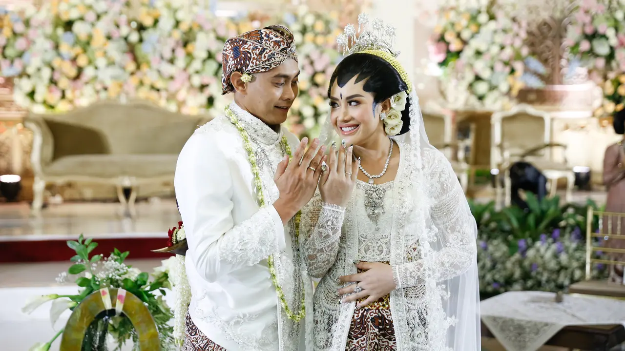 Shinta Bachir dan Indra Kristanto