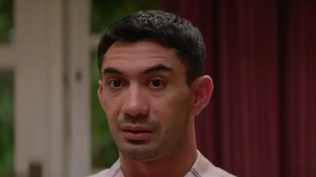 Reza Rahadian sebagai Adimas dalam film Pasutri Gaje. (Foto: Dok. YouTube Falcon)