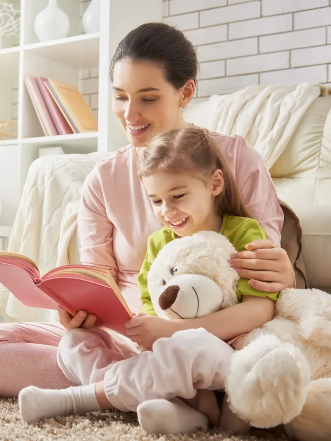 Cara Mengenalkan Kebiasaan Membaca pada Anak Sejak Dini - Parenting