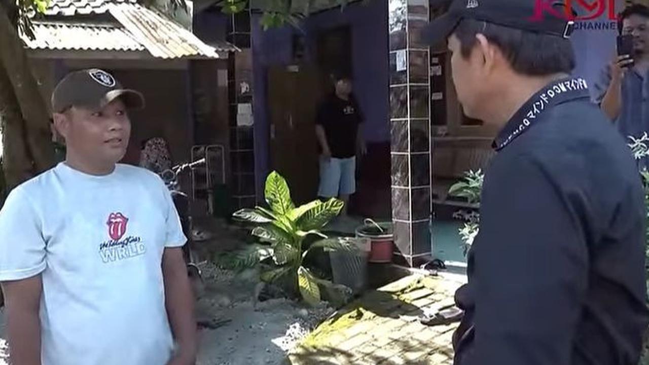 Dengan tenang, Dedi menjelaskan kesalahan yang dilakukan si preman karena telah melakukan pemalakan.