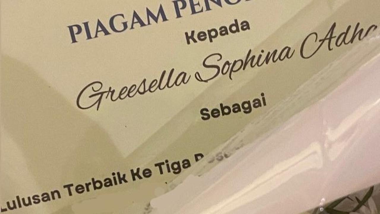 <b>Salah Satu Siswi Terbaik</b>
