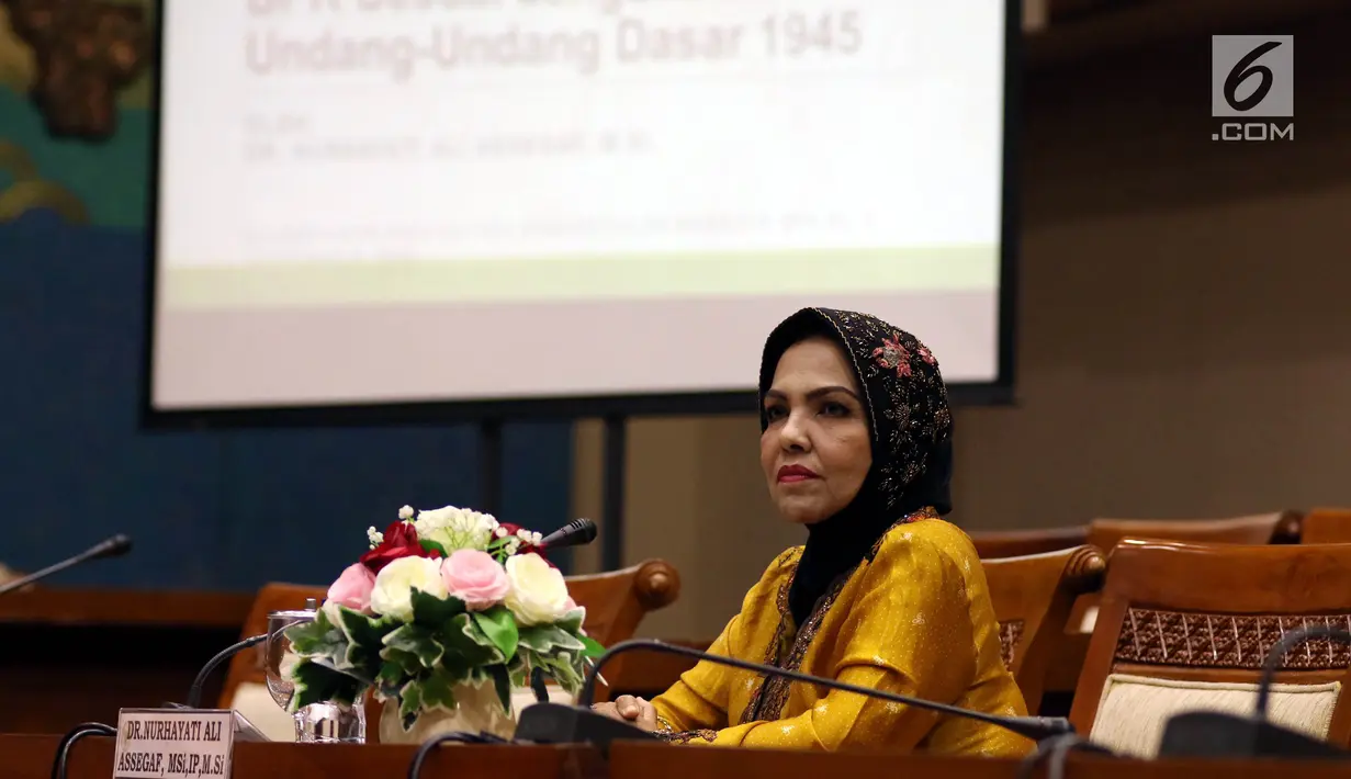 Calon anggota Badan Pemeriksa Keuangan (BPK) Nurhayati Ali Assegaf menjalani uji kelayakan dan kepatutan oleh Komisi XI DPR di Kompleks Parlemen Senayan, Jakarta, Senin (2/9/2019). Komisi XI bakal memilih 5 dari 32 nama yang lolos sebagai calon anggota BPK 2019-2024. (Liputan6.com/JohanTallo)