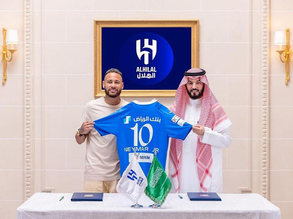 Kalahkan Transfer Neymar Tahun 2017