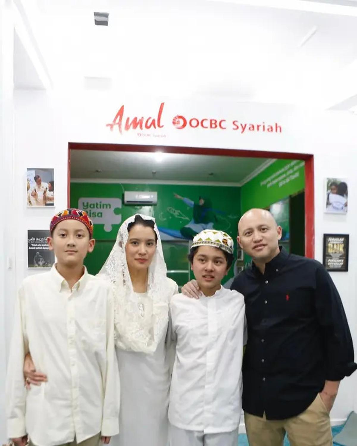 6 Potret Ultah Marcella Zalianty ke-45, Gelar Buka Puasa Bersama Anak Yatim