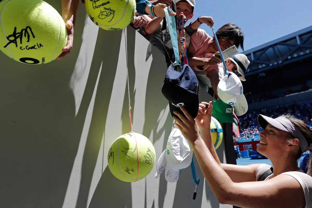 Berebut Tanda tangan Bintang tenis Dunia di Australia