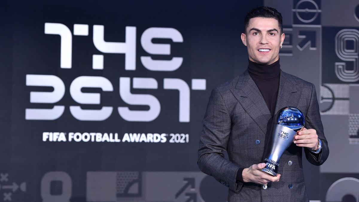 Dermawan Banget! Daftar Lengkap 14 Bantuan yang Akan Diberikan Cristiano Ronaldo di Kupang