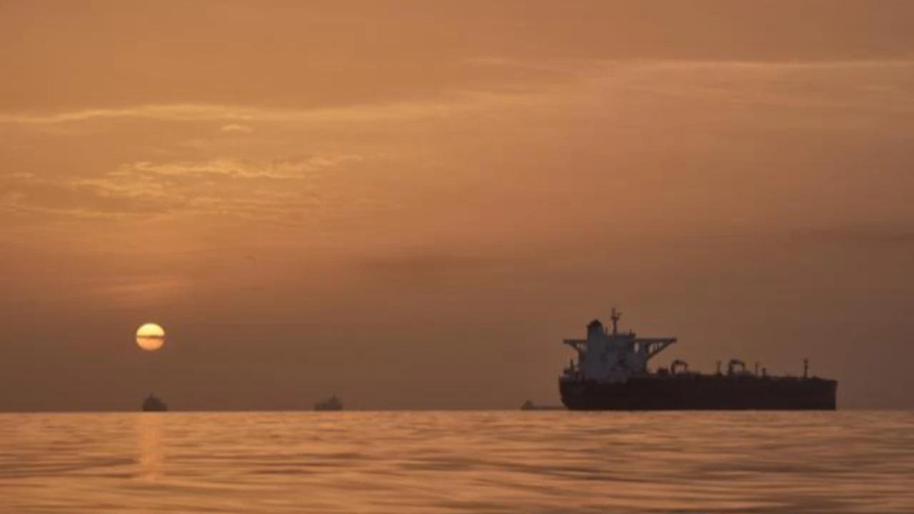 Perusahaan Minyak AS Paling Diuntungkan atas Krisis Selat Hormuz