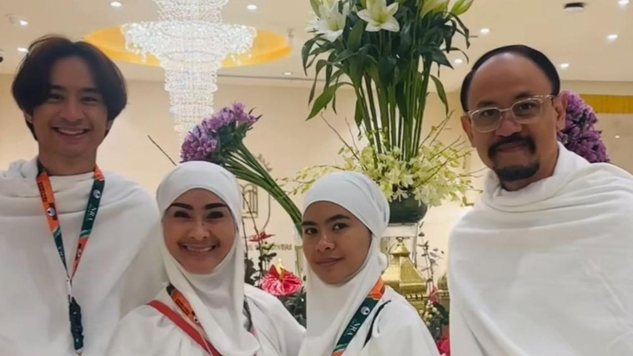 Deretan Artis Indonesia Jalani Ibadah Umrah di Bulan Ramadan, Iis Dahlia Hingga Celine Evangelista