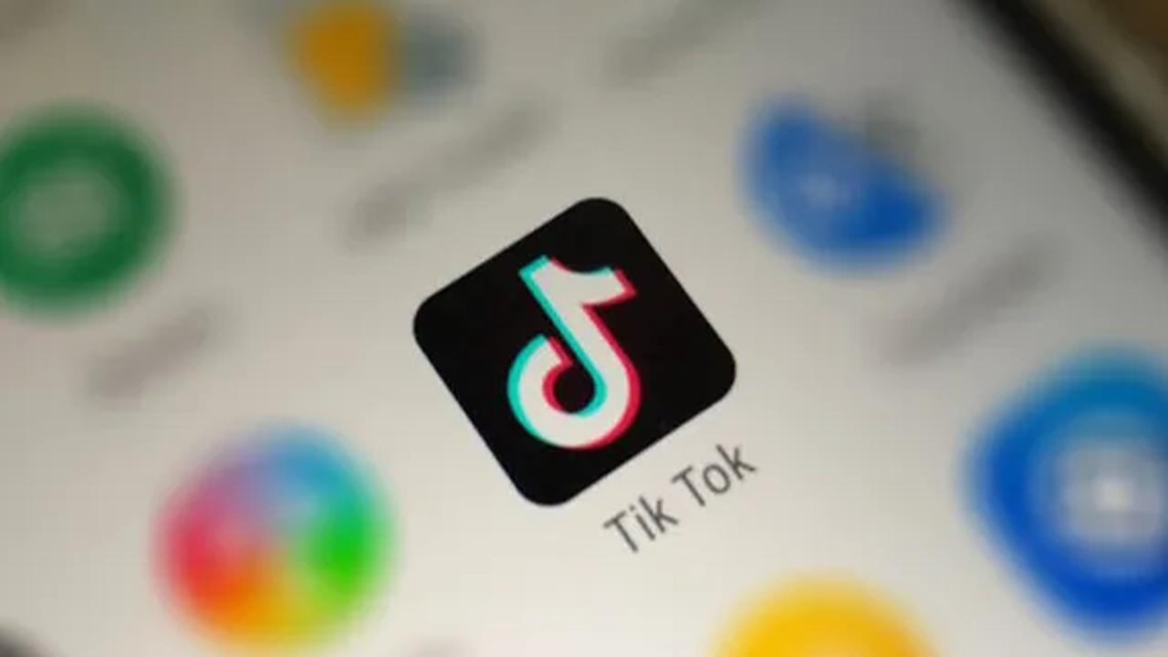 Untuk itu, perlu adanya pasar yang setara bagi UMKM asli Indonesia, menyusul banyaknya produk impor yang dijual lewat e-commerce, termasuk TikTok Shop.