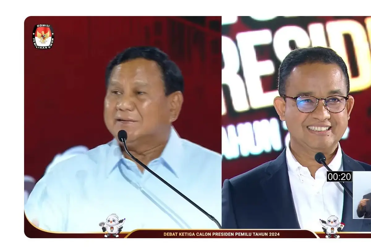 Calon presiden nomor 1 Anies Baswedan, dan capres nomor urut 2 Prabowo Subianto saat debat capres ketiga yang digelar KPU pada Minggu (7/1/2024) di Istora, Senayan, Jakarta.