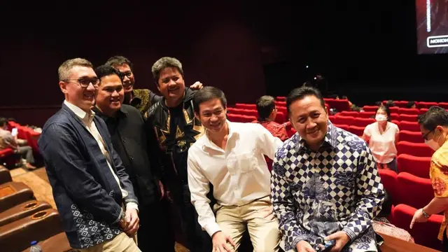 Meneg BUMN Erick Thohir nonton bareng film Gatot Kaca di XXI Epicentrum, Kuningan, Jakarta