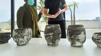 Seni keramik sekarang memiliki daya tarik sendiri, mengingat banyaknya orang yang mulai berbondong-bondong mengoleksi tanaman.