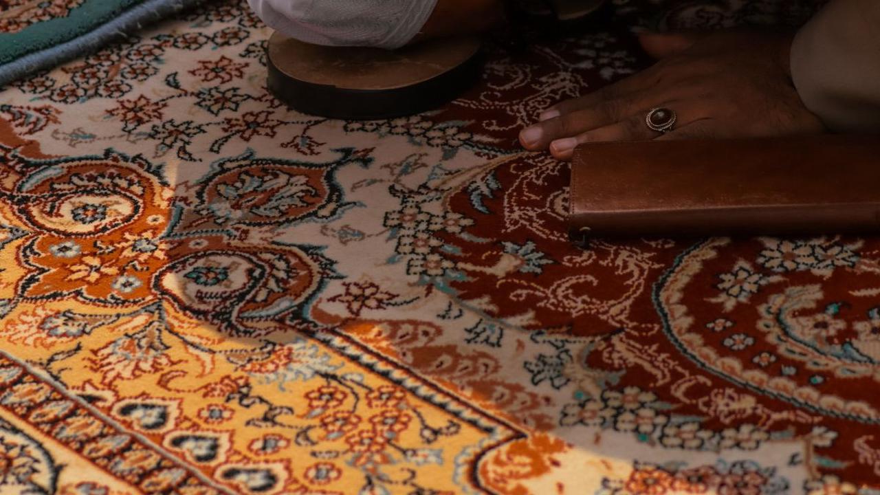 Bacaan Sholat Lengkap dari Niat hingga Salam, Umat Islam Wajib Hafal