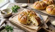 Resep Bread Garlic Cheese Korea yang Lumer dan Gurih