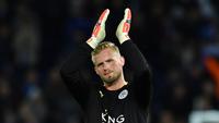 Cedera Bahu Mengakhiri Karier, Kasper Schmeichel Gantung Sarung Tangan