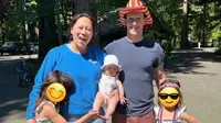 Mark Zuckerberg dan keluarganya. (Instagram/ zuck)