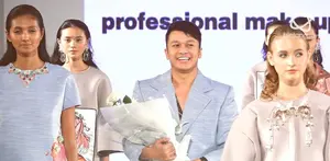 Tities Sapoetra Ikut Memamerkan Koleksi Bertajuk Malako di Fashion Nation 2018