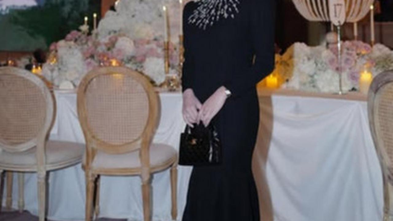 Potret Aurel Hermansyah Tampil Stunning Dalam Balutan Dress Hitam di Dinner Party Al Ghazali & Alyssa Daguise