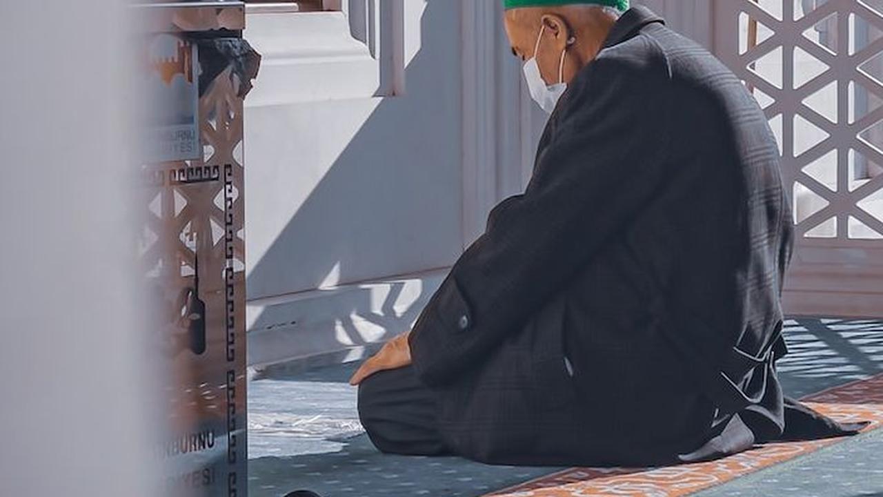 Doa Tahiyat Akhir NU dan Muhammadiyah, Rukun Salat yang Wajib Diketahui