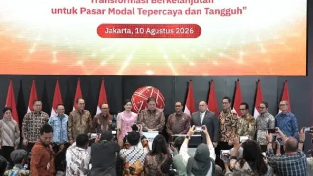 Menko Bidang Perekonomian Airlangga Hartarto dalam Peringatan 49 Tahun Diaktifkannya Kembali Pasar Modal Indonesia di Jakarta. Senin, (10/8/2026). (Foto: ekon.go.id)