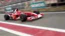 Pembalap Ferrari, Michael Schumacher memacu mobilnya saat sesi latihan bebas F1 GP Spanyol di Sirkuit Montmelo pada 03 Mei 2003. (AFP/Loic Venance)