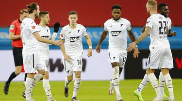 FOTO: Taklukkan Hoffenheim, Bayer Leverkusen Geser Bayern Munchen dari Puncak Klasemen
