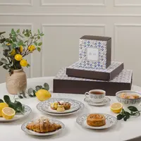 Dari peranti saji yang apik, Didiet Maulana hadirkan kehangatan senja Nusantara di meja makan (IKAT Indonesia)