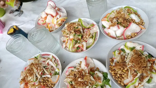 Rekomendasi Tempat Makan Bubur Ayam Enak di Semarang