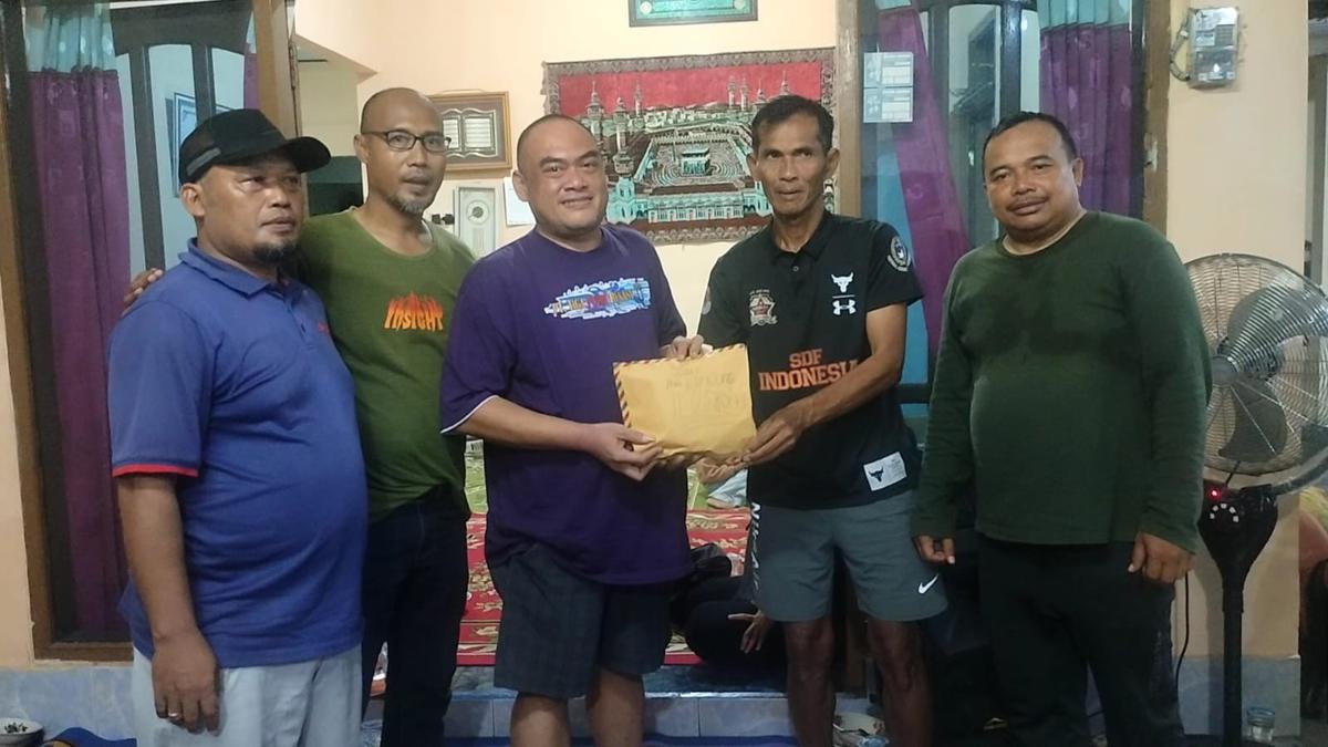 Laga Amal Persik Legends Vs Persebaya Legends Dibanjiri Penonton, Donasi untuk Almarhum Kuncoro Tembus Rp11 Juta