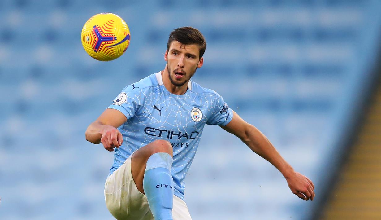 4. Ruben Dias (68 juta euro) - Manchester City berhasil melabuhkan Ruben Dias dari Benfica pada bursa transfer musim dingin 2020. Ruben Dias resmi bergabung Manchester City setelah dimahar dengan harga 68 juta euro. (AFP/Alex Livesey/pool)