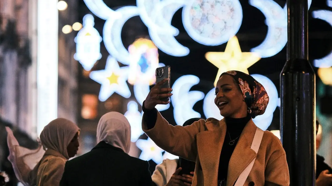 Dekorasi Lampu Ramadan London