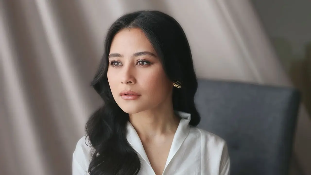 Prilly Latuconsina rayakan HUT RI ke-79 (Instagram/prillylatuconsina96)
