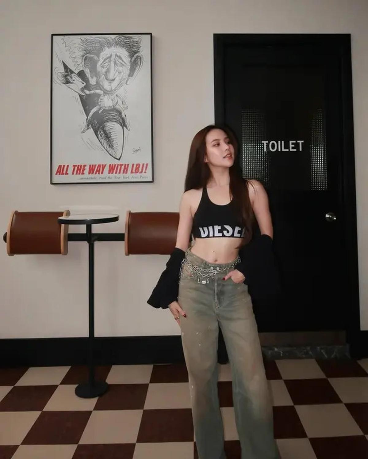 10 Model Rambut Agatha Chelsea, Lurus Panjang hingga Bergelombang