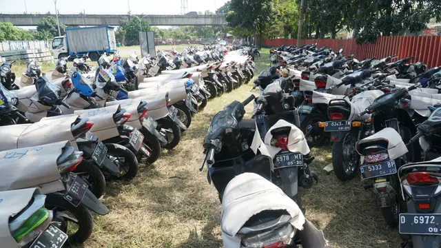 Ratusan kendaraan roda dua