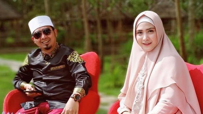 Ustaz Solmed Masih Berduka saat Berulang Tahun, April Jasmine Beri Ucapan Menyentuh - Vimarsana News