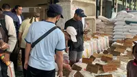 Kisah dari Karung Beras Cipinang: Bertahan di Tengah Isu Oplosan