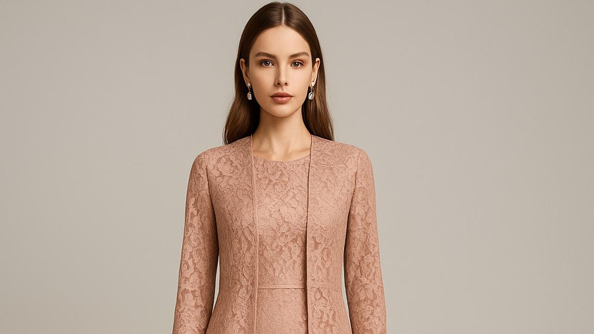 7 Model Long Dress Brokat Kombinasi Outer Lengan Panjang Kekinian 2025, Elegan dan Modis