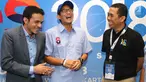 CEO Indonesia Medical, Gamal Albinsaid, Pengusaha Sandiaga Uno dan Founder Kahmipreneur, Kamrusammad saat berbincang pada acara Indonesia Young Entrepreneur Summit 2018 di Ciputra Artpreneur World, Jakarta, Minggu (28/10). (Liputan6.com/Fery Pradolo)