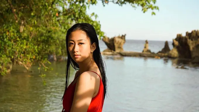 [Bintang] Ternyata, Cantik Asia Vanessa Surya Ini yang Buat Glenn Fredly Jatuh Hati