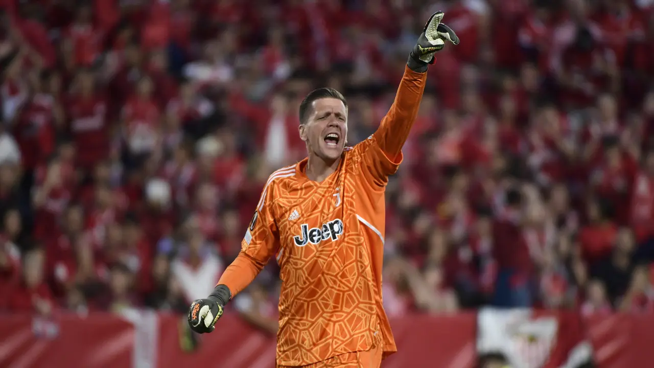 Wojciech Szczesny Putuskan Pensiun