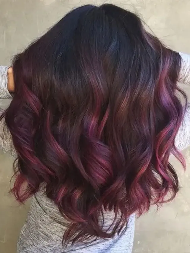 Warna Rambut Burgundy