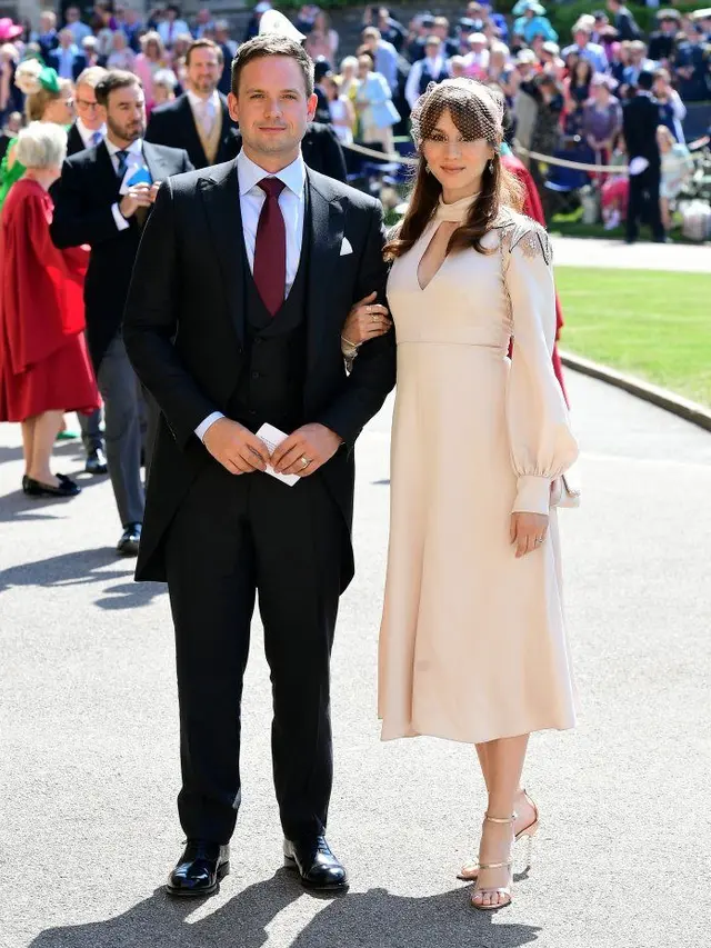 [Bintang] Selain Sang Pengantin, Intip Gaya Vicktoria Beckham dan Deretan Seleb di Pernikahan Pangeran Harry-Meghan Markle