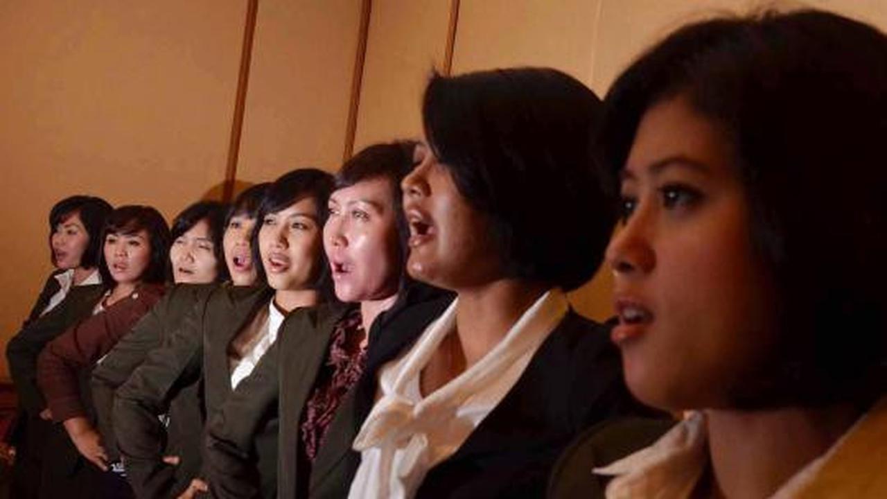Polwan latihan vokal group