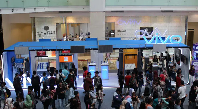 Pengunjung bisa mengikuti berbagai aktivitas seru dari booth Vivo Smartphone dan berkesempatan meraih hadiah smartphone Vivo V7+.
