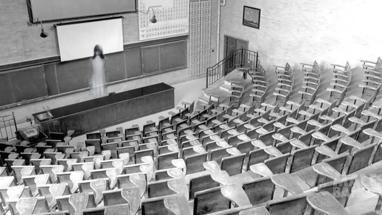 3 Kisah Seram di Kampus ITB yang Bakal Bikin Kamu Tak Bisa Tidu